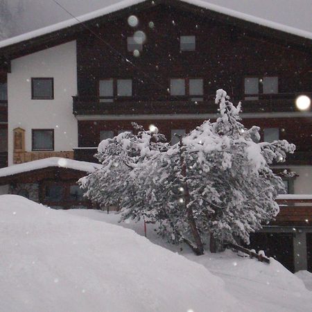فندق Alpenhof "Alt Laehn" المظهر الخارجي الصورة