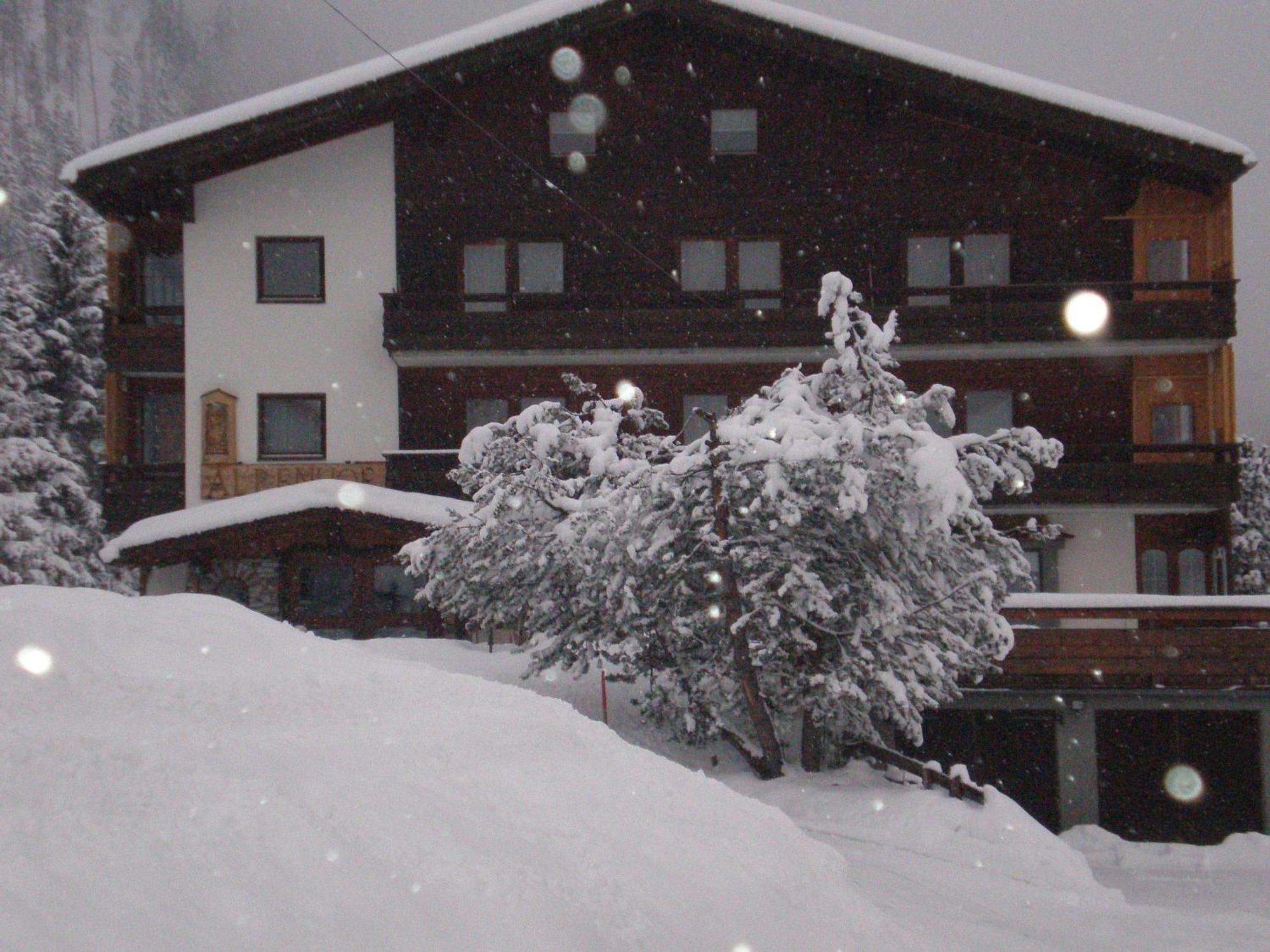 فندق Alpenhof "Alt Laehn" المظهر الخارجي الصورة